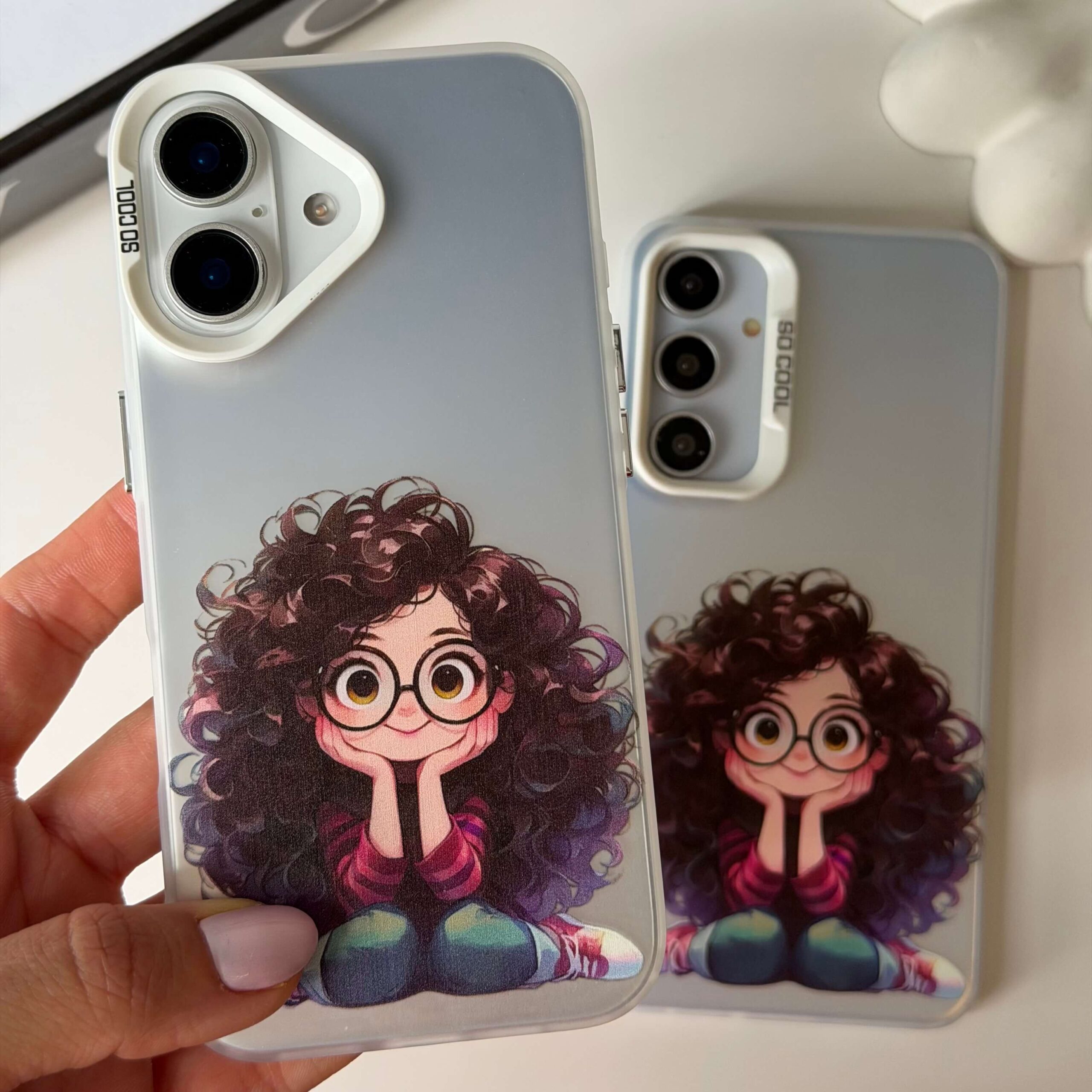 کاور Curly Girl (دختر مو فرفری)